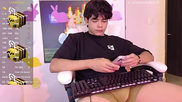 an drew18 online show from 04/23/26, 02:19