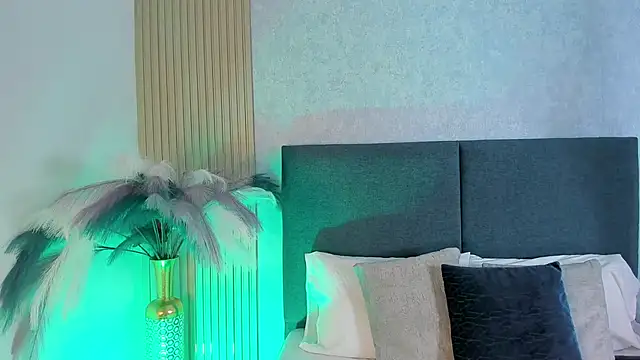 Laura Ivy online show from 02/21/26, 12:28