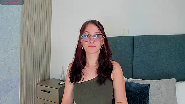 Snapshot of Laura_Ivy chatting on 05/14/26, 01:07 Laura Ivy online show from 05/14/26, 01:07