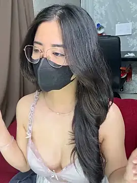 Voyerra g online show from 03/10/26, 01:43