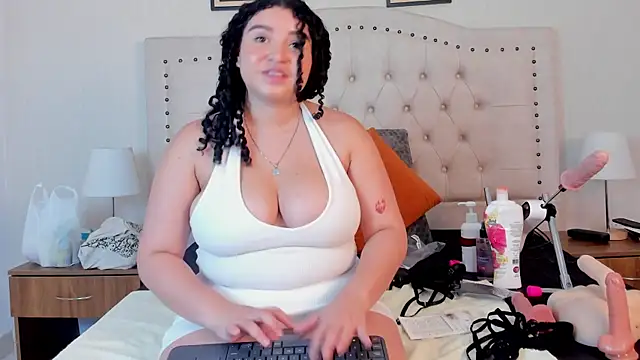 cristhi esterling online show from 10/27/25, 12:31