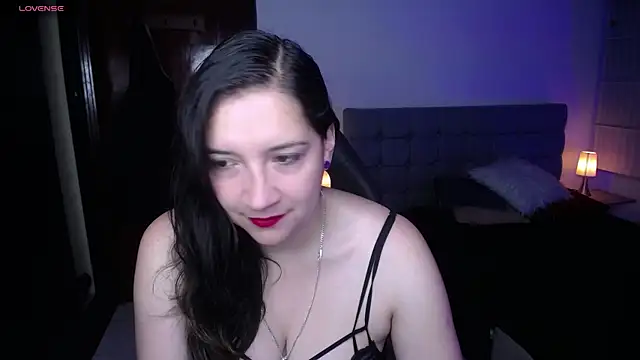 Agatha bellucci  online show from 11/20/25, 12:27