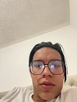 diegoand0911 online show from 05/18/26, 04:46