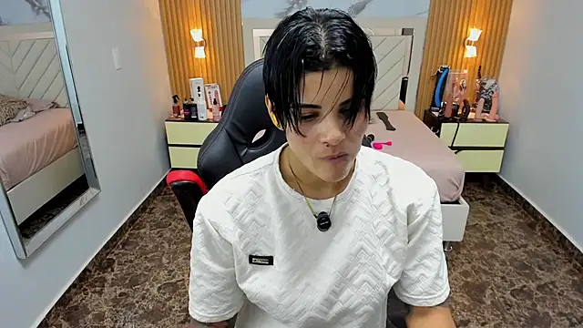 KAROLLJONES1 online show from 01/06/26, 07:17