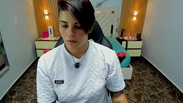 KAROLLJONES1 online show from 02/25/26, 07:34