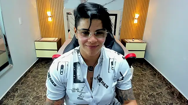 KAROLLJONES1 online show from 04/01/26, 07:22