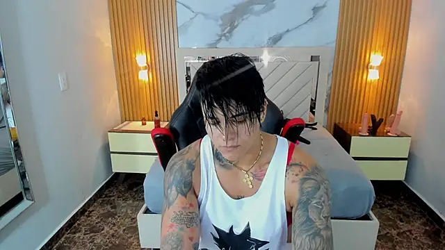 Snapshot of KAROLLJONES1 chatting on 06/05/26, 12:50 KAROLLJONES1 online show from 06/05/26, 12:50