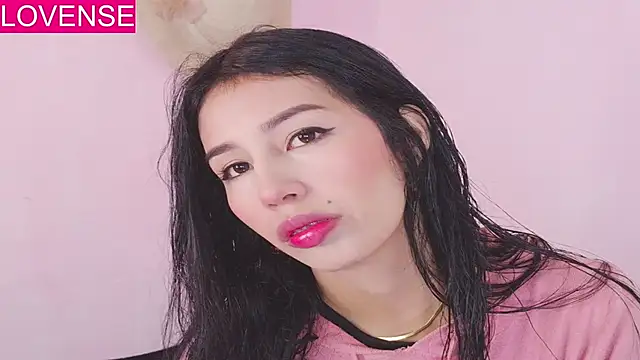Miss Charlottet online show from 05/05/26, 02:14