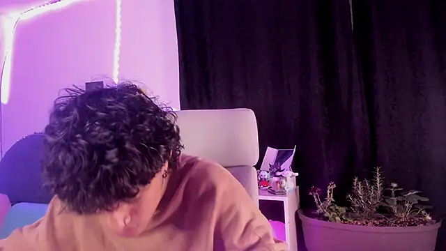 Snapshot of Khada__Jhin4 chatting on 10/05/25, 07:07 Khada  Jhin4 online show from 10/05/25, 07:07