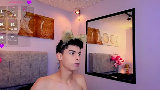 Room 69x online show from 09/23/25, 11:46