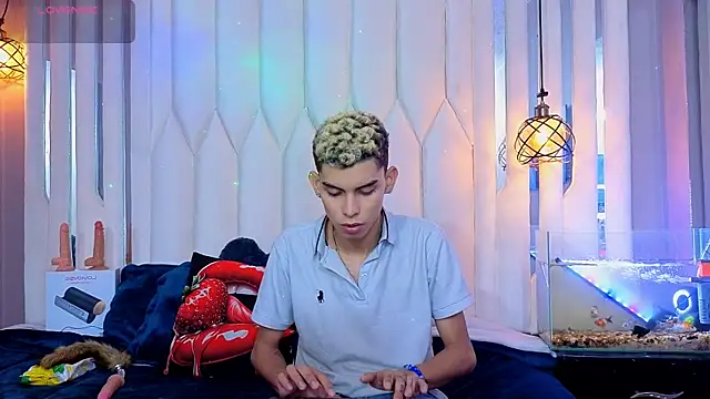 Room 69x online show from 04/01/26, 02:36