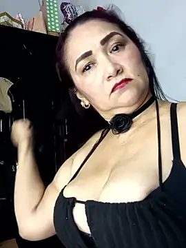 linda luna29 online show from 01/10/26, 04:58