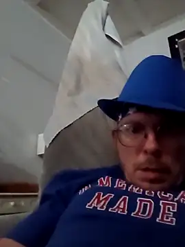 Snapshot of Pussyismyfavoritetaste chatting on 10/30/25, 10:27 Pussyismyfavoritetaste online show from 10/30/25, 10:27