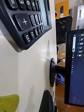 Snapshot of kiss_like_choco11 chatting on 09/17/25, 11:23 kiss like choco11 online show from 09/17/25, 11:23