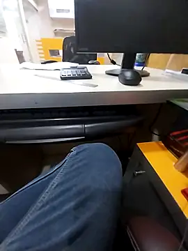 Snapshot of kiss_like_choco11 chatting on 10/13/25, 10:37 kiss like choco11 online show from 10/13/25, 10:37