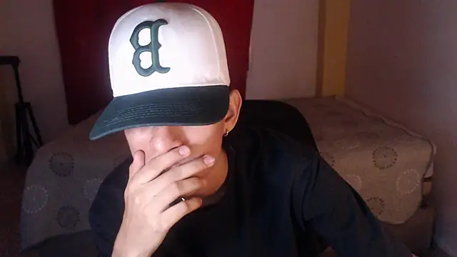 Snapshot of sung_yol chatting on 10/31/25, 08:43 sung yol online show from 10/31/25, 08:43