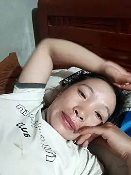 Snapshot of Tamy_20 chatting on 10/26/25, 10:25 Tamy 20 online show from 10/26/25, 10:25