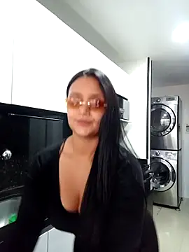 Esmeralda333 online show from 10/17/25, 12:30