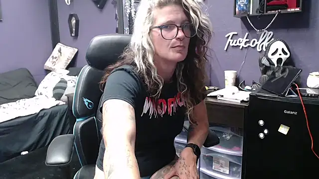 oddywithabody online show from 10/11/25, 06:45