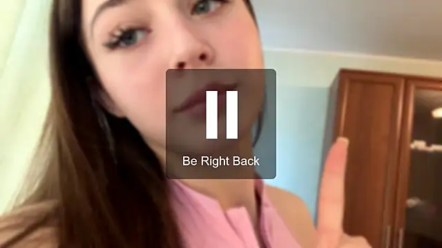 Adel strongwoman online show from 04/25/26, 08:17