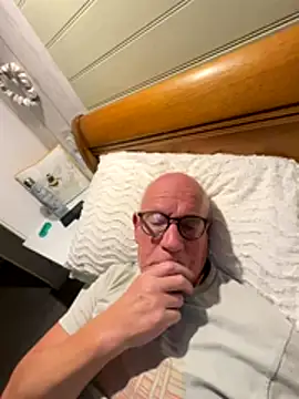 philefc online show from 10/27/25, 09:08