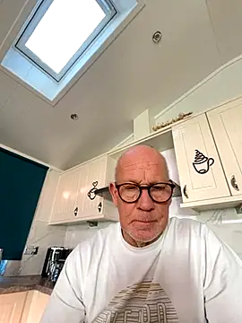 philefc online show from 11/17/25, 10:21