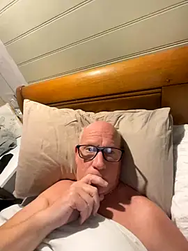 philefc online show from 11/25/25, 10:10