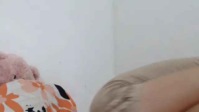 Dolly Peach  online show from 03/27/26, 12:27