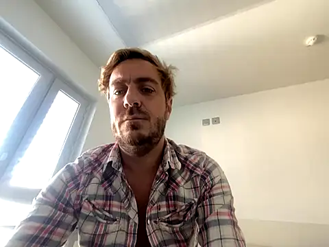 3615-ULLA online show from 10/01/25, 10:43