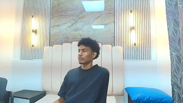 FYKMOR 1 online show from 11/20/25, 08:08