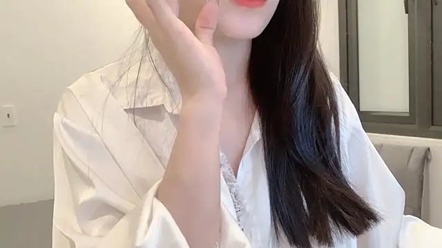    Lily    online show from 06/06/26, 04:33