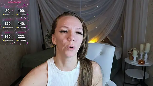 Jesica mooon online show from 03/06/26, 01:24