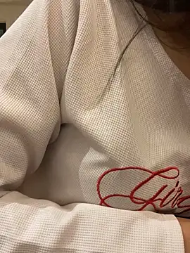   BabyShowPublic   online show from 10/13/25, 01:00