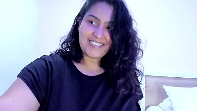 BellaNixs online show from 09/29/25, 03:22