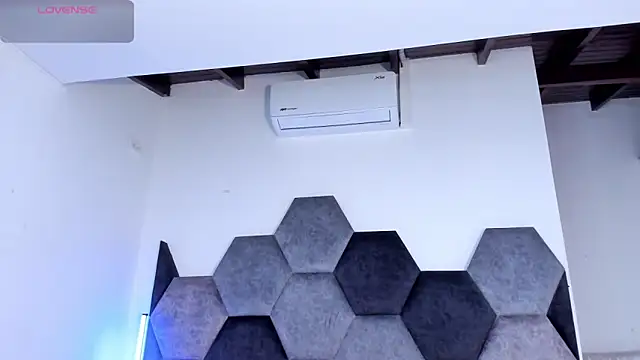 BellaNixs online show from 04/02/26, 11:41