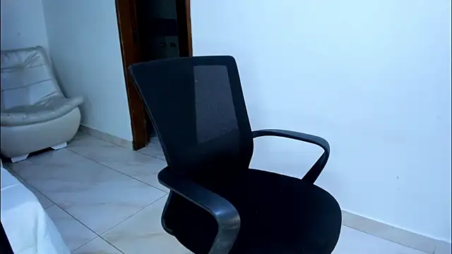 BellaNixs online show from 04/29/26, 11:14