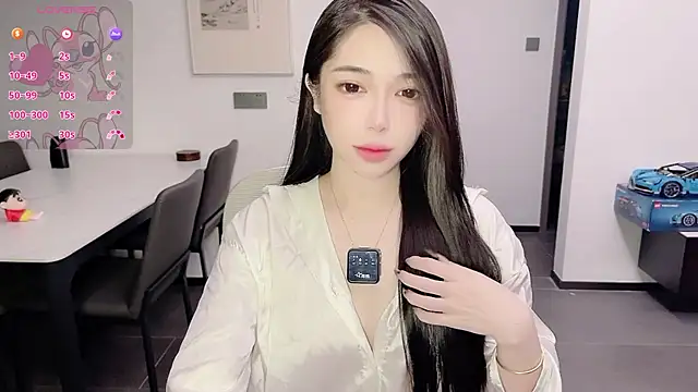 Snapshot of Scarlett-bb chatting on 11/14/25, 09:02 Scarlett-bb online show from 11/14/25, 09:02