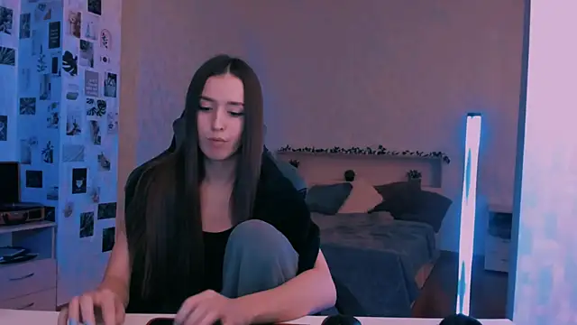 yourrdanceteacher online show from 10/26/25, 07:42