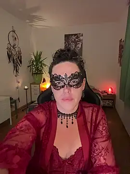 Nadja Noir online show from 12/03/25, 05:00