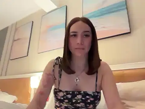 Yhanbeaufort18 online show from 10/25/25, 11:51