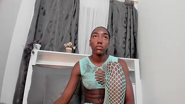 Mistt Mia online show from 10/21/25, 07:03