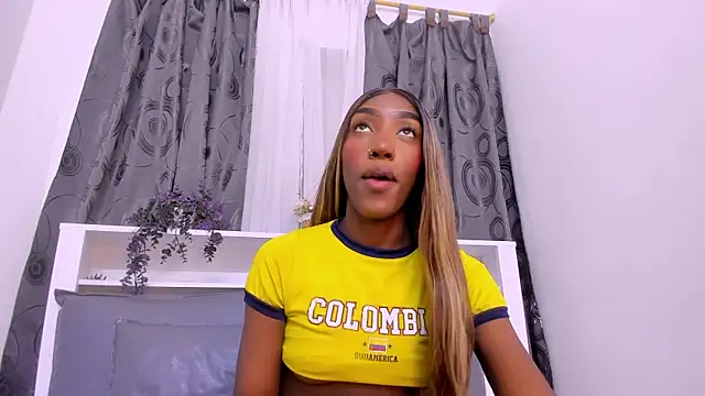 Mistt Mia online show from 01/05/26, 06:44