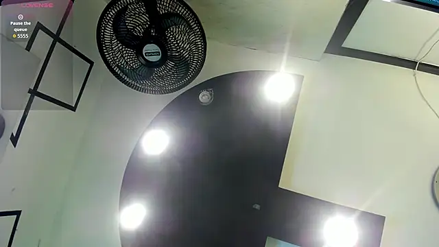 SamaraAnders  online show from 04/16/26, 04:46