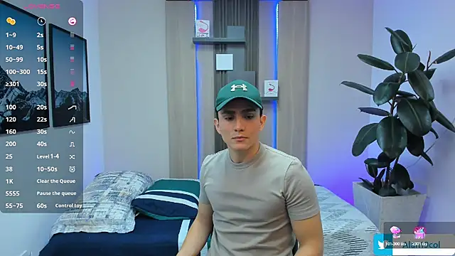 Snapshot of alan_nd_kevin chatting on 11/14/25, 07:01 alan nd kevin online show from 11/14/25, 07:01