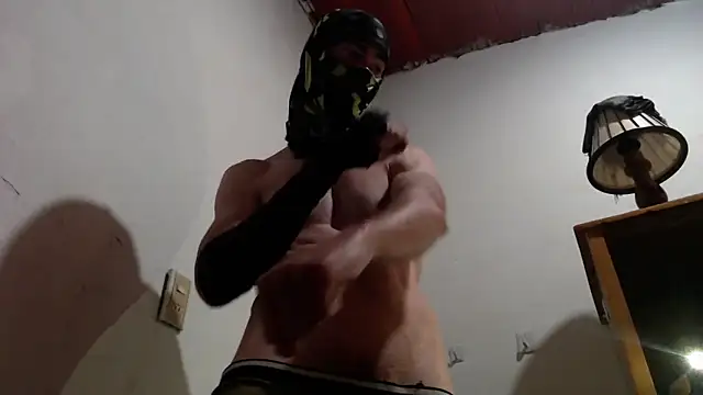 axelknight66 online show from 09/17/25, 04:30
