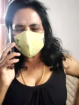 mallu-lover online show from 01/12/26, 02:28