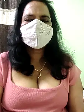 mallu-lover online show from 02/01/26, 09:30