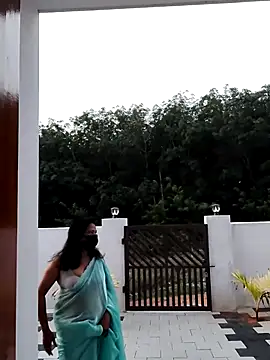 mallu-lover online show from 04/14/26, 12:55