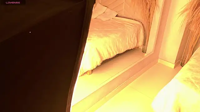 amy miller1 online show from 11/21/25, 08:40