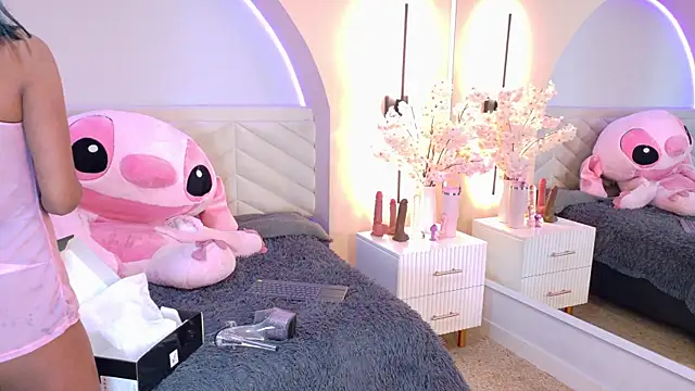 amy miller1 online show from 04/21/26, 08:01